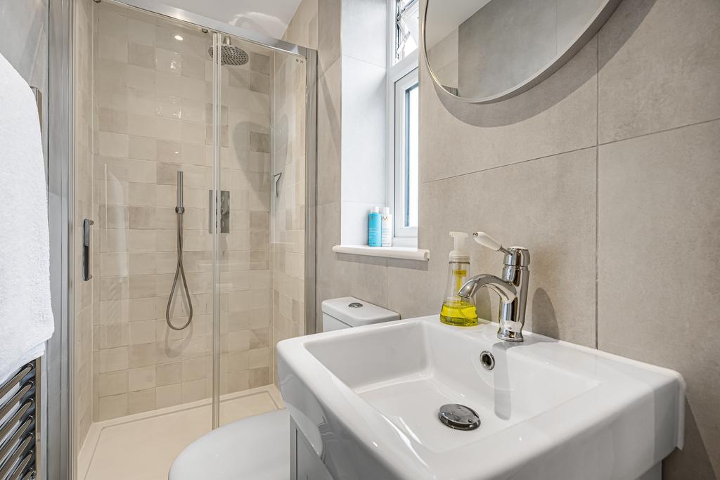 En suite Shower Room