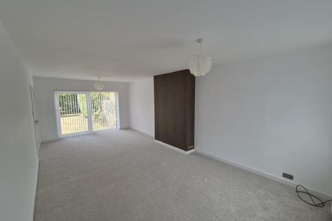 2 bedroom semi-detached bungalow for sale, Woodland Drive, Hull, HU10