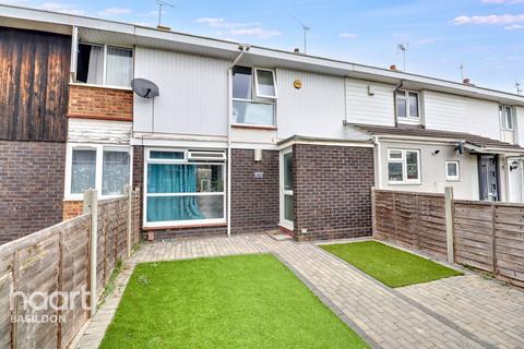 134 Woolmer Green, Basildon, SS15 5LR