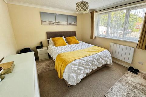2 bedroom flat for sale, Walled Meadow, Hampshire SP10