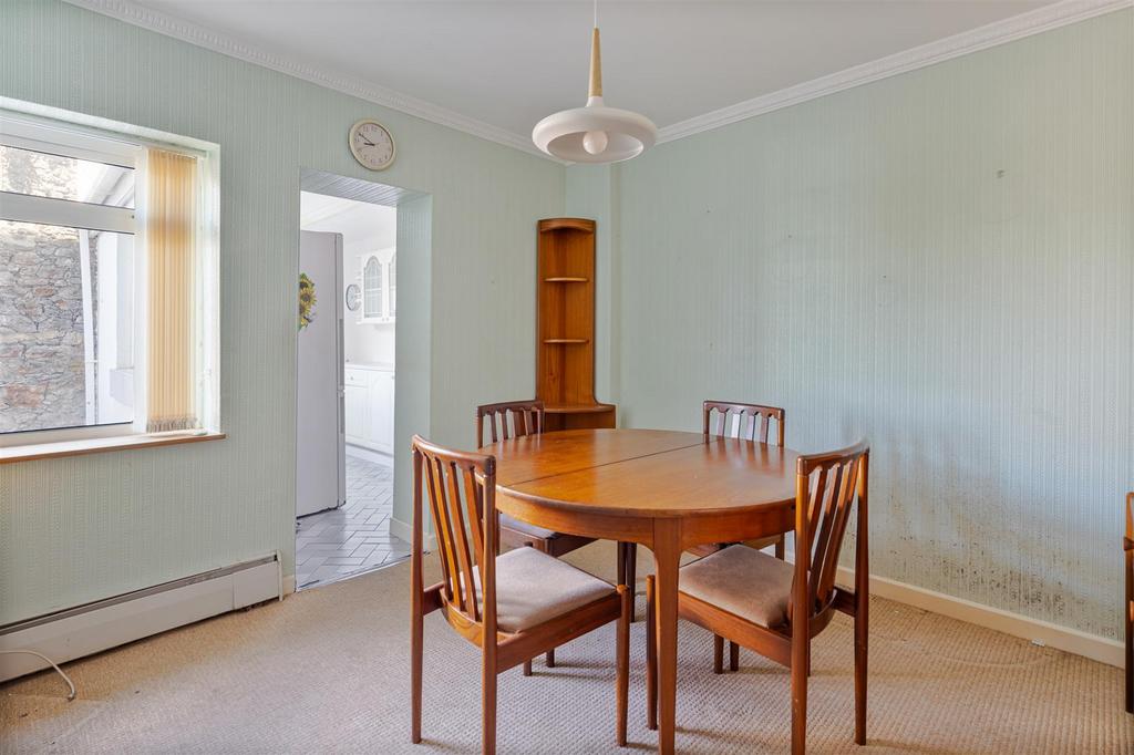 A11 - 7 Park Hall, Park Hill Road, Torquay - 25072