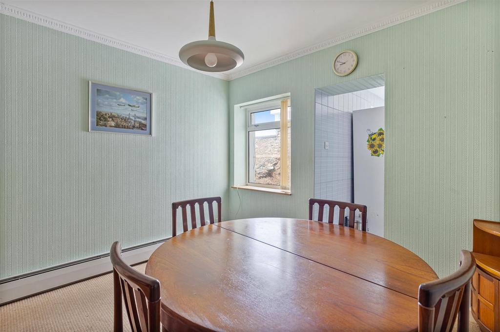 A15 - 7 Park Hall, Park Hill Road, Torquay - 25072