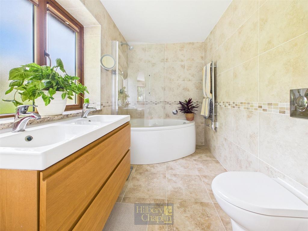 Ensuite