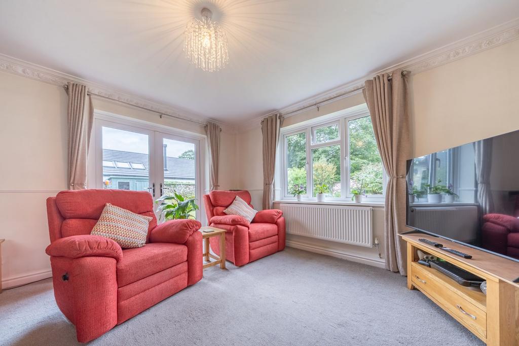 Sitting dining room