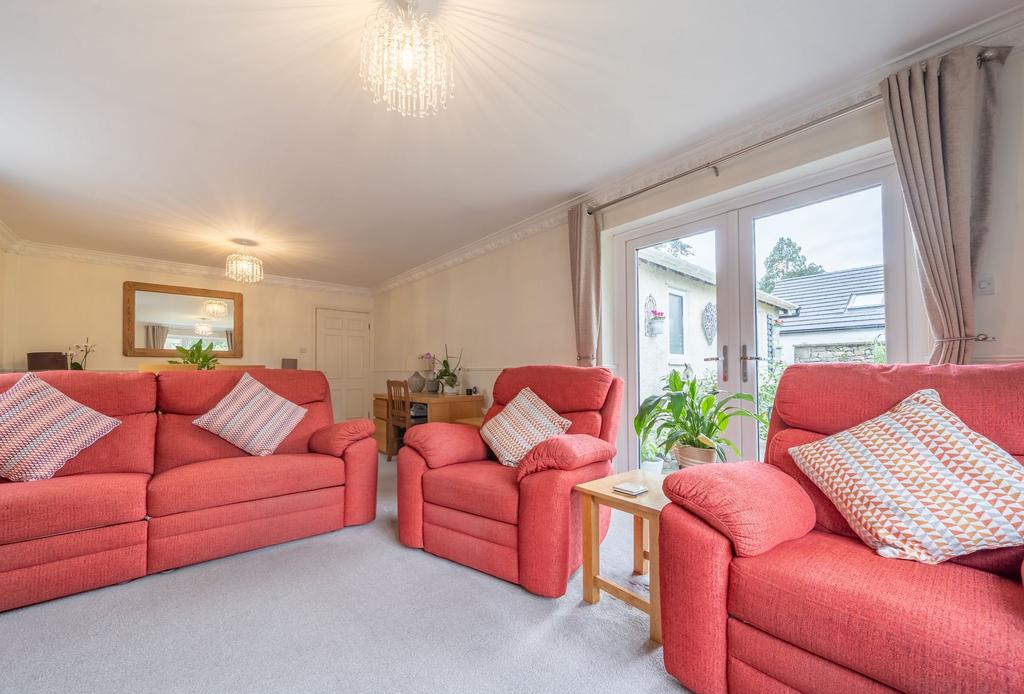 Sitting dining room