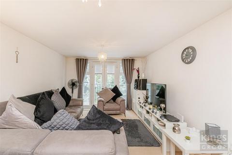 2 bedroom flat for sale, Taylor Close, London