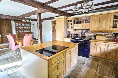 undefined, Chelmick SY6