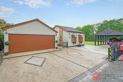undefined, Wellington Avenue, Hullbridge, SS5
