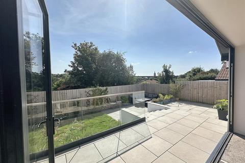 6 Daubuz Close, Truro, TR1 3SS