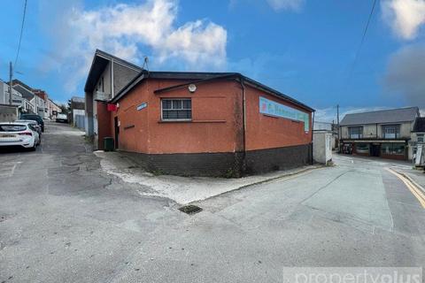 1 bedroom property with land for sale, Waunrhydd Rd, Tonyrefaill, Rhondda Cynon Taff, CF39