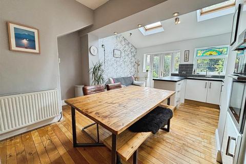 2 bedroom end of terrace house for sale, Poplar Grove, Bradford BD7