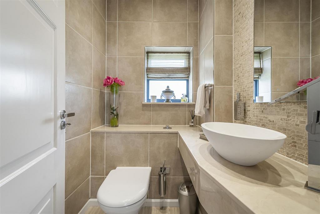 Guest cloakroom