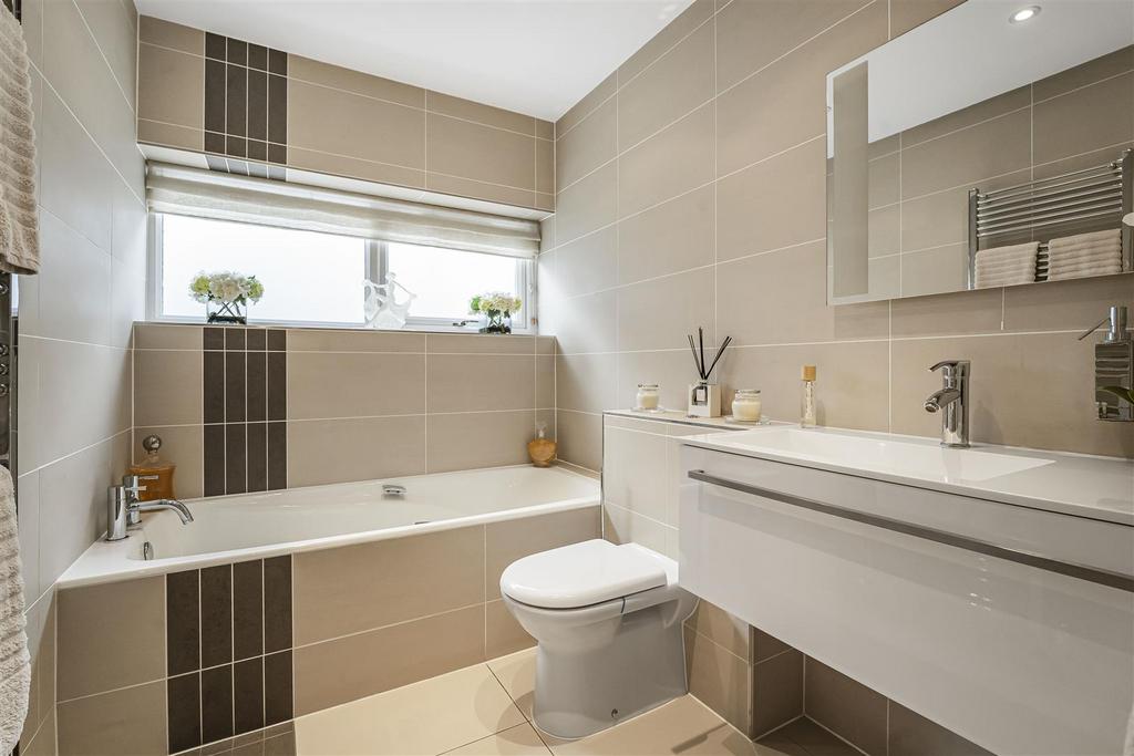 Family bathroom