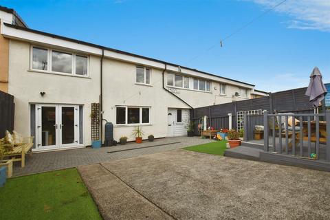 5 bedroom terraced house for sale, Rufforth Garth, Hull
