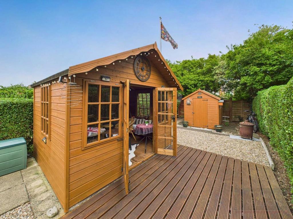 Garden Bar/Summerhouse