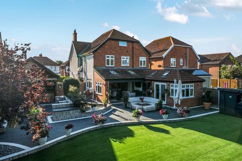 Berrow Road, Burnham-on-Sea, Somerset, TA8