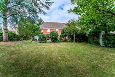 undefined, Lion Road, Diss IP22