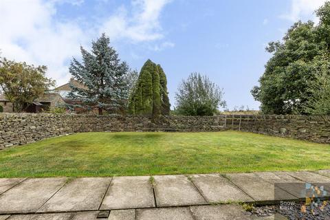 3 bedroom cottage for sale, Town Moor Lane, Huddersfield HD4
