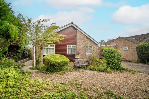 18 Park Close, Oakley, Basingstoke, RG23 7LE