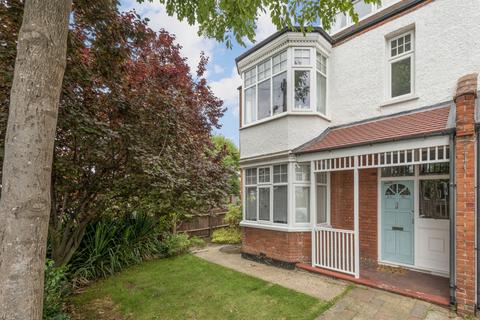 Melbury Gardens, West Wimbledon SW20