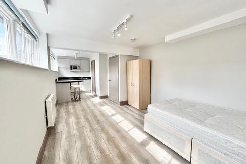 4 Drakes Courtyard, London NW6