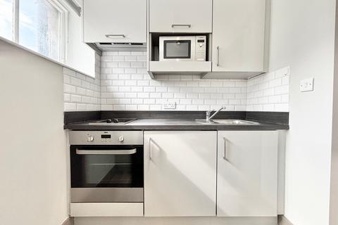 Studio to rent, 4 Drakes Courtyard, London NW6