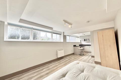 Studio to rent, 4 Drakes Courtyard, London NW6