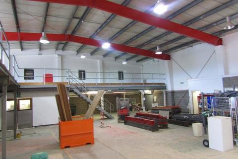Warehouse to rent, Napier Rd Bedford MK41 0RB