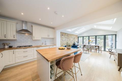 3 bedroom terraced house for sale, Laurel Avenue, Twickenham TW1
