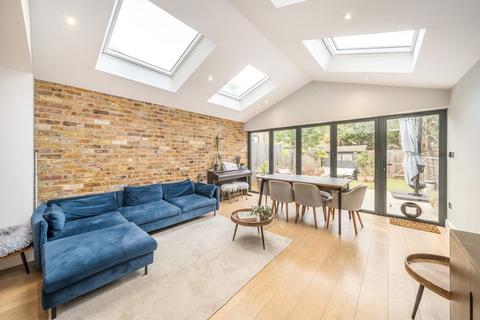 3 bedroom terraced house for sale, Laurel Avenue, Twickenham TW1