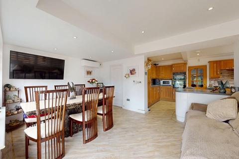3 bedroom bungalow for sale, The Ridge, Great Doddington, NN29 7TU