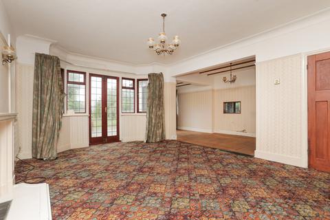 5 bedroom detached house for sale, Kingsgate Avenue, Broadstairs, Kent, CT10