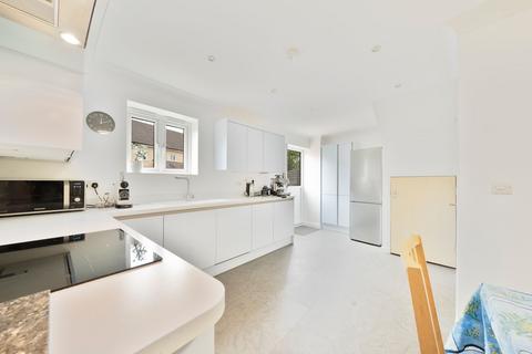 8 Chariot Way, Cambridge, CB4 2GY