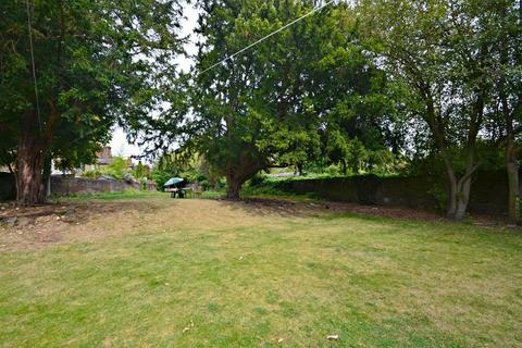 2 bedroom apartment for sale, Madeley Road, London W5