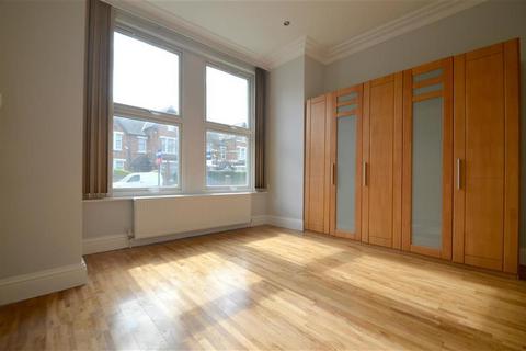 2 bedroom flat for sale, Madeley Road, Ealing W5