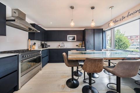 4 bedroom semi-detached house for sale, Redlees Close, Old Isleworth TW7
