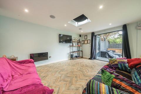 4 bedroom semi-detached house for sale, Redlees Close, Old Isleworth TW7