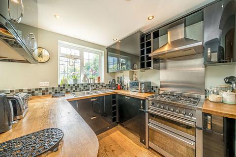 undefined, Linkfield Road, Isleworth TW7