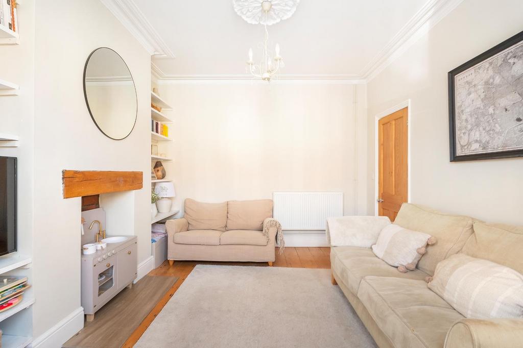 1 B1 R6 BN - Living Room A.jpg