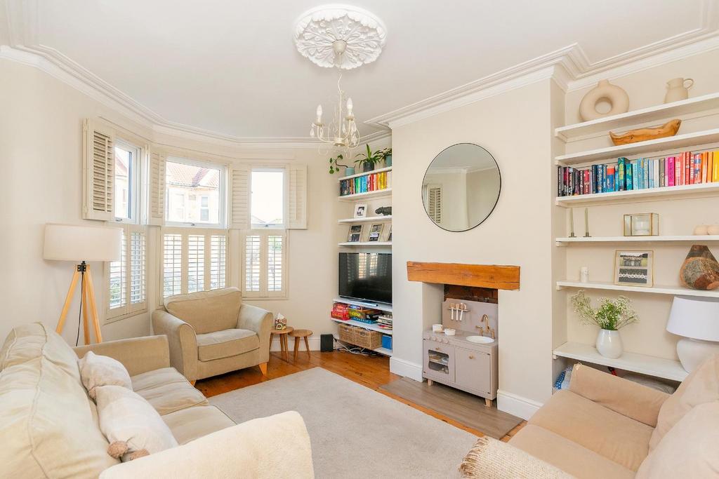 1 B1 R6 BN - Living Room C.jpg
