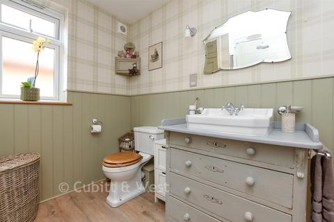 2 bedroom semi-detached house for sale, New North Road, Reigate RH2