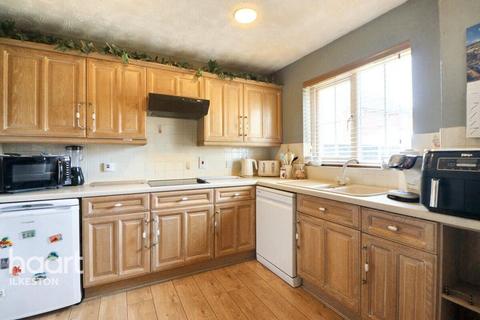 3 bedroom detached house for sale, Summerfields Way South, Ilkeston