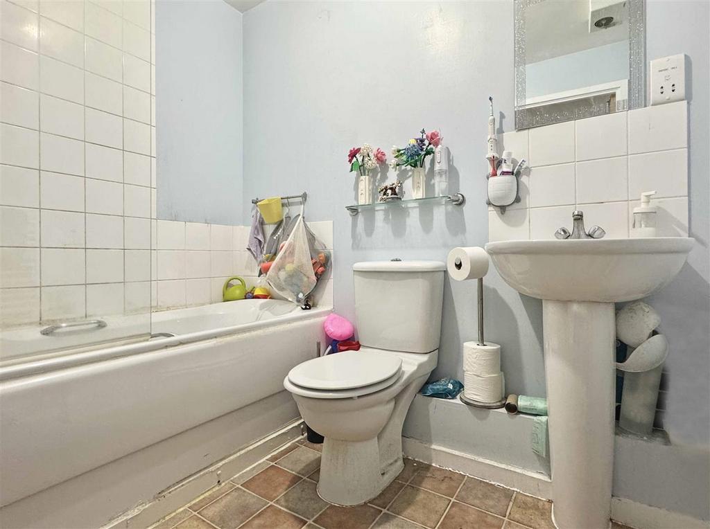 Bathroom.jpg