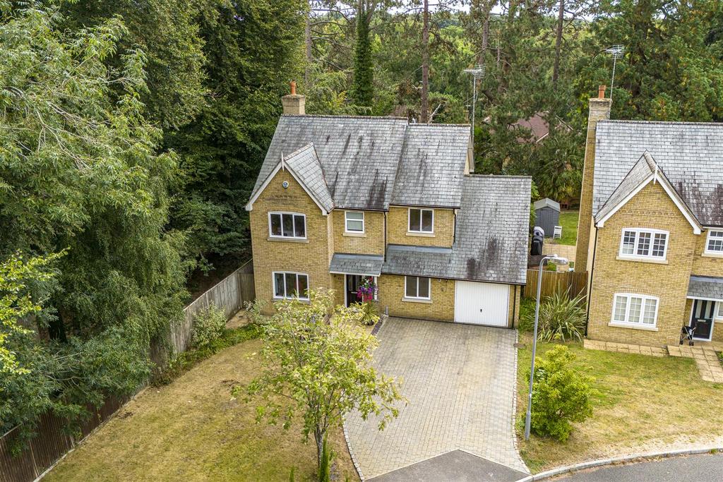 28 De Havilland Drive, HP15 7 FP Drone-1.jpg