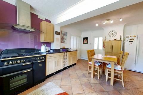 4 bedroom detached house for sale, Booth Lane North, Boothville, NN3 6JG