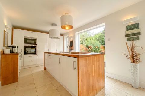 4 bedroom detached house for sale, Norham Court, Peterborough PE2
