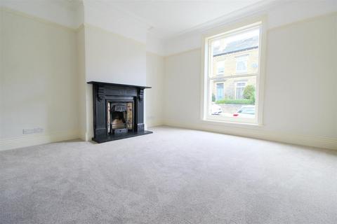 5 bedroom terraced house for sale, Wormald Street, Almondbury, Huddersfield, HD5 8NQ