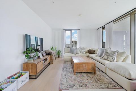 3 bedroom apartment for sale, Commodore House, Royal Wharf, E16