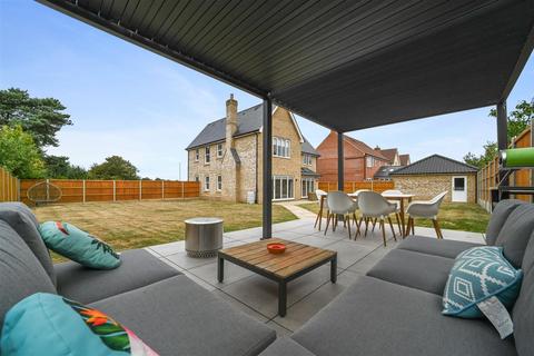 5 bedroom detached house for sale, Blenheim Walk, Lawford, Manningtree