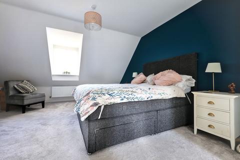 4 Ashcombe Crescent, Witney, OX28 6GL